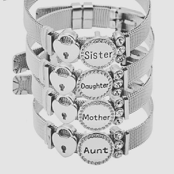 🆕️ - Daughter Charm Bracelet - Picture 12 of 12
